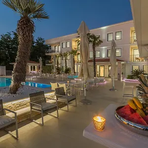 Adeo Hotell