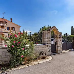 Palmira Porec